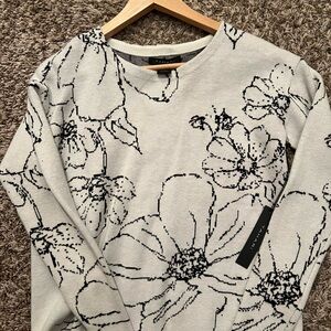 Tahari Cream and Black Floral Sweatshirt